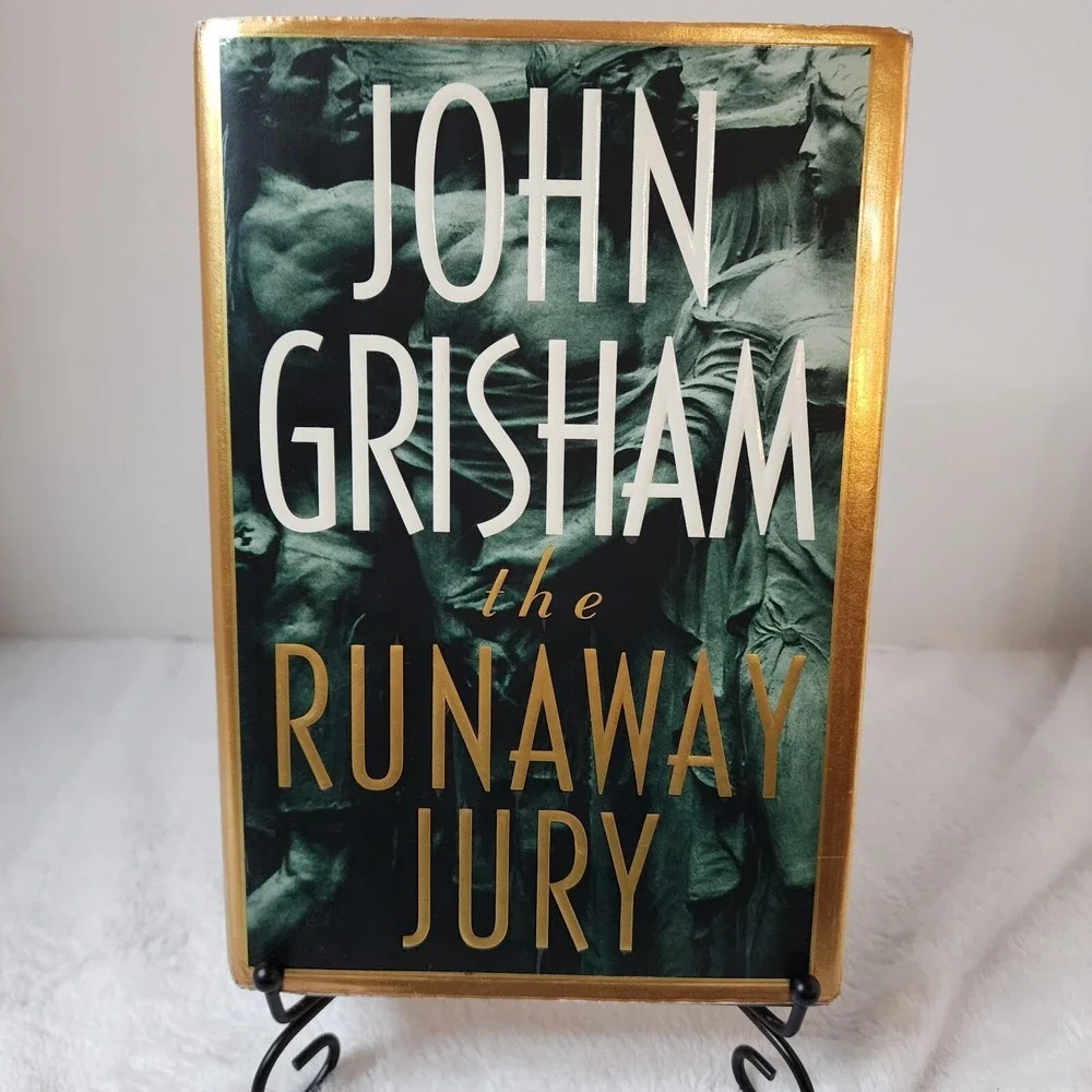 THE RUNAWAY JURY~ JOHN GRISHAM ~ HARD COVER/ DUST‎ JACKET